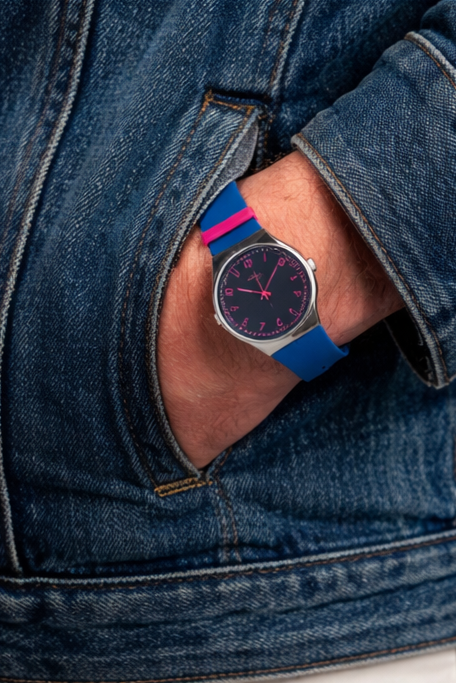 Swatch Pop Art Flash : Montre Bleu Électrique et Fuchsia