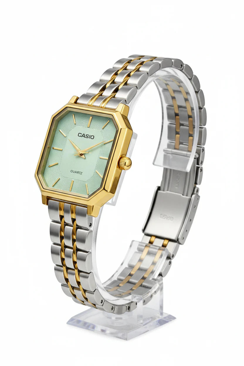 Montre Casio Femme Bicolore Cadran Vert Menthe Texturé