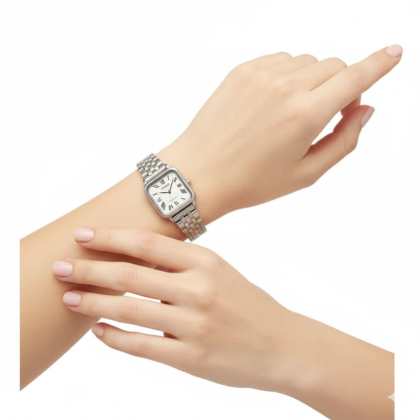Montre Casio Femme Classique Carrée Aciée Cadran Blanc