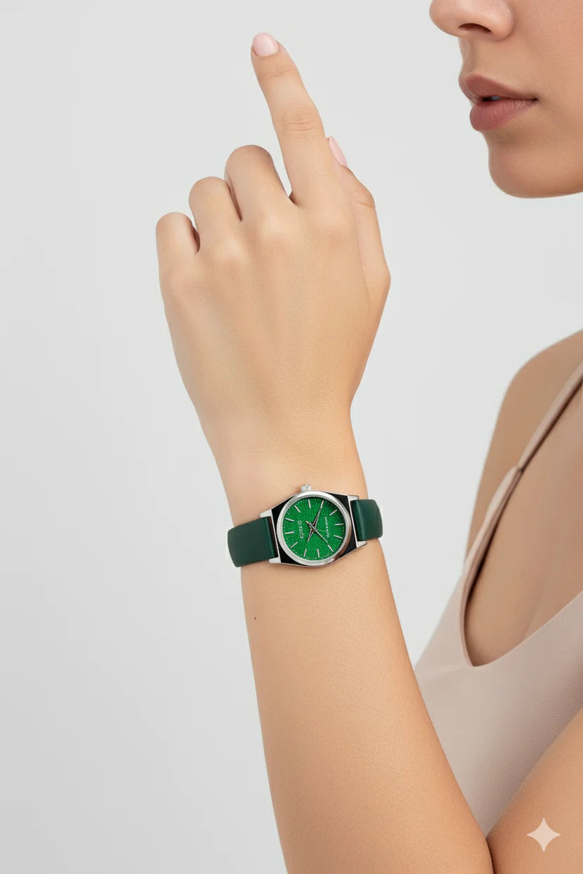 Casio Élégance Verte – Montre Femme Cuir Vert Classique
