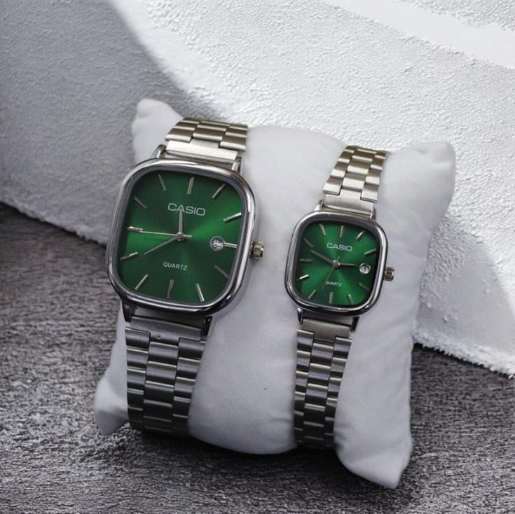 Montres Casio Couple - Élégance Verte pour Homme & Femme